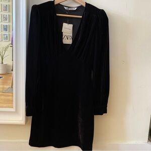 Zara Black Velvet Dress.  Size XS.    NWT